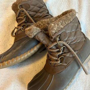 Woman’s Beartraps Snow Boots
